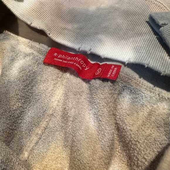 N philanthropy sweat set - Picture 7 of 9